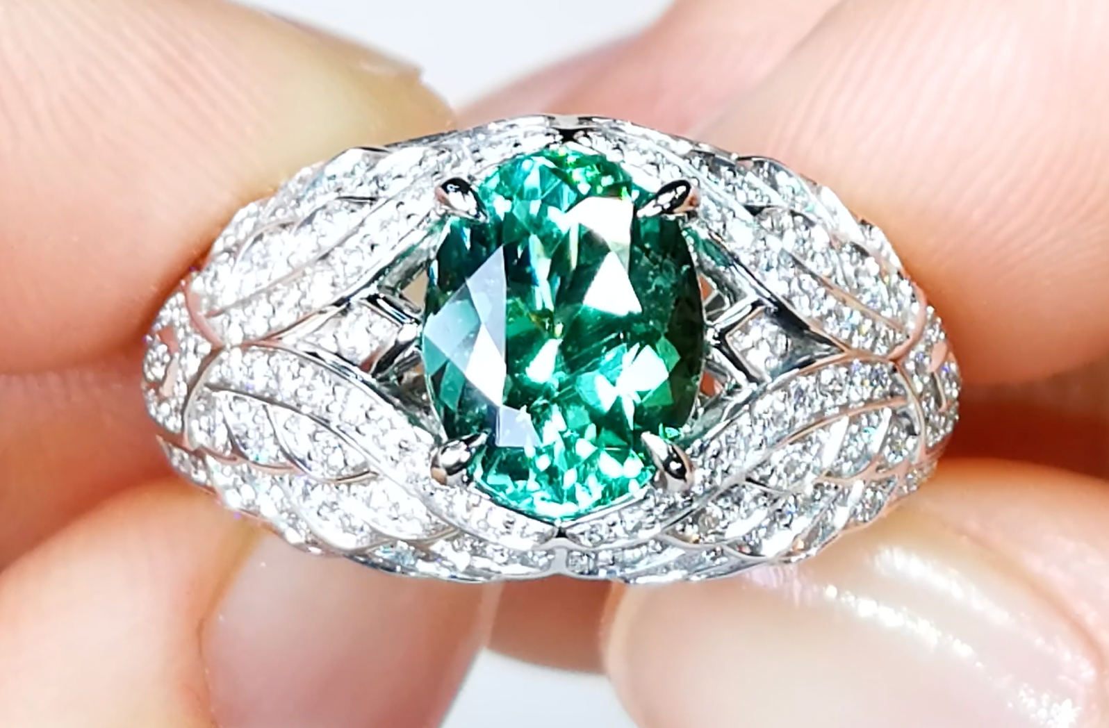 2.48ct Neon Paraiba Tourmaline Ring with D Flawless Diamonds set in 18K White Gold