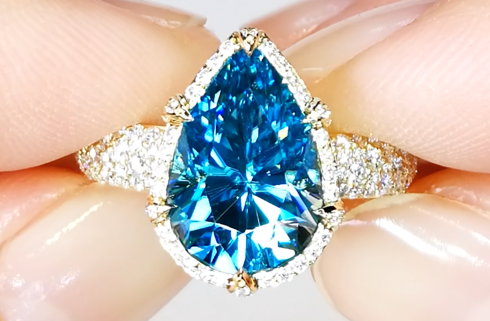 6.94ct Blue Zircon Ring with D Flawless Diamonds set in 18K Yellow Gold