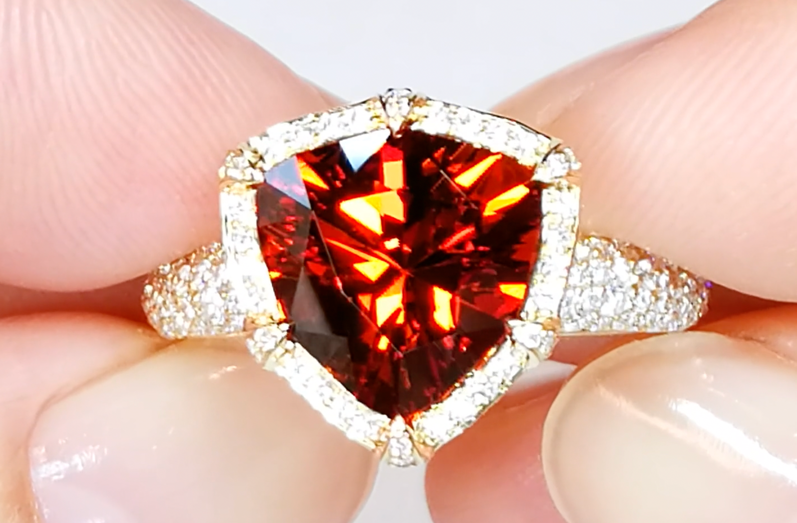 4.44ct Mandarin Garnet Ring with D Flawless Diamonds set in 18K Yellow Gold