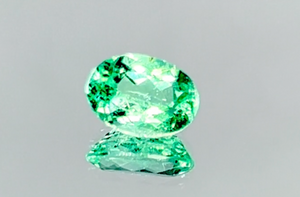 1.15ct Neon Paraiba Tourmaline Bracelet with D Flawless Diamonds set in 18K Yellow Gold