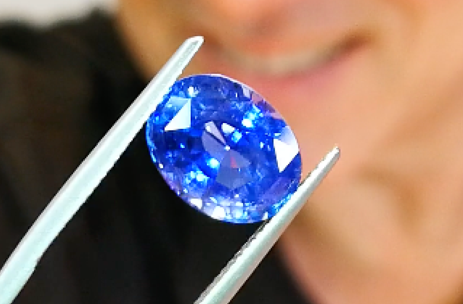 7.53ct Unheated Ceylon Cornflower Blue Sapphire Ring with D Flawless Diamonds set in 18K Yellow Gold