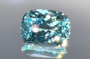 16.95ct Unheated Flawless Paraiba Tourmaline Ring with D Flawless Diamonds set in 18K Yellow Gold