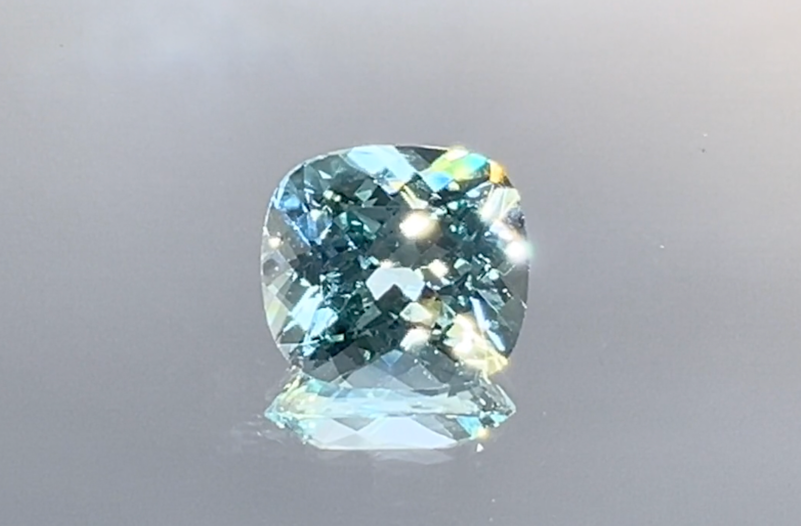 5.45ct Paraiba Tourmaline Ring with D Flawless Diamonds set in 18K White Gold