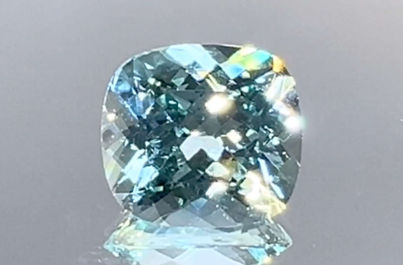 5.45ct Paraiba Tourmaline Ring with D Flawless Diamonds set in 18K White Gold
