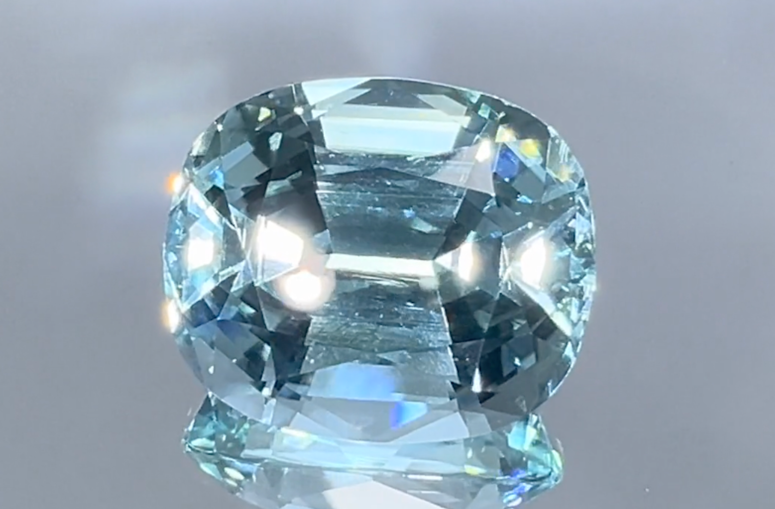 31.12ct Paraiba Tourmaline Necklace with D Flawless Diamonds set in 18K Yellow Gold