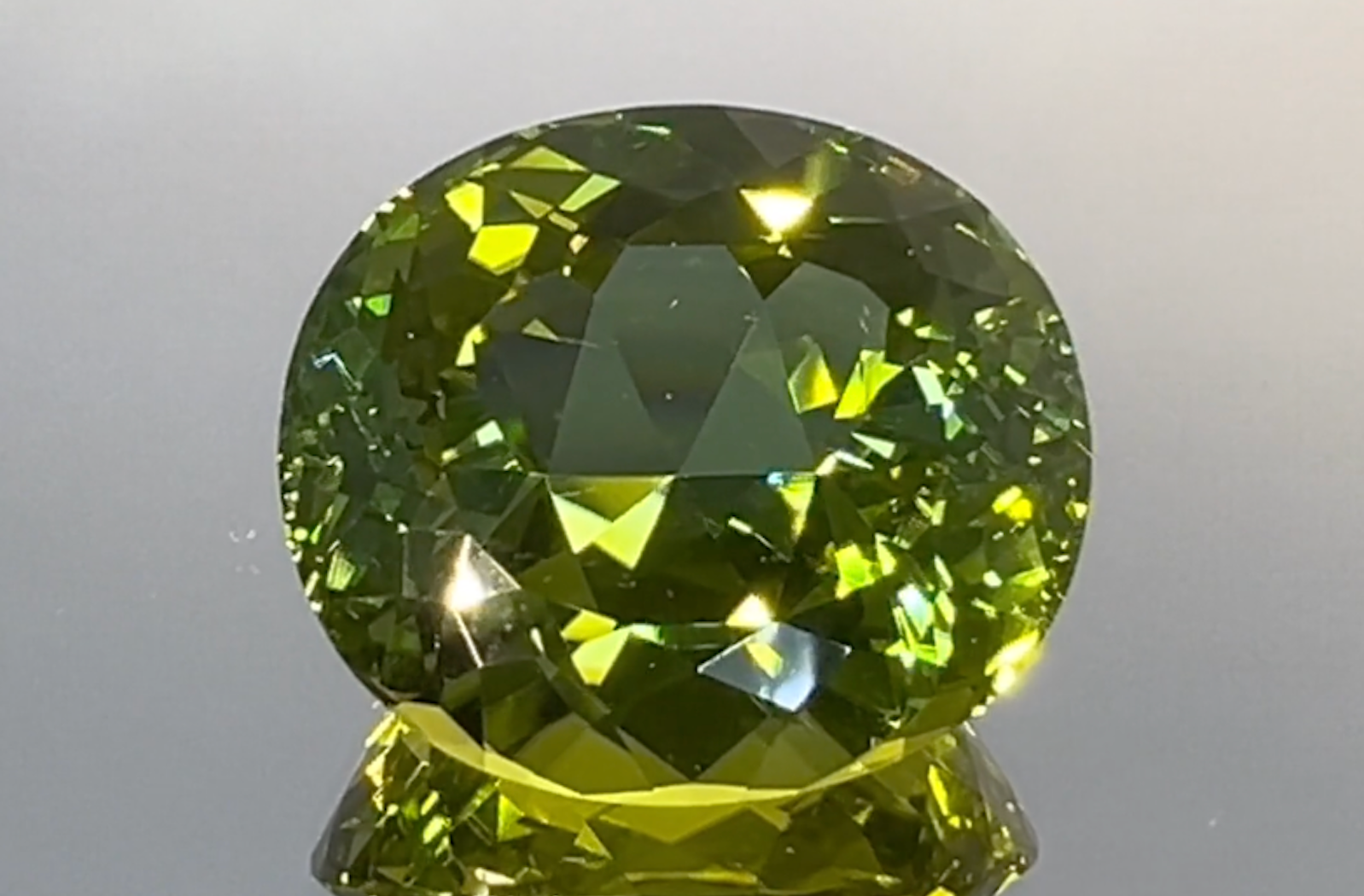 28.42ct Racing Green Paraiba Ring with D Flawless Diamonds set in 18K Yellow Gold