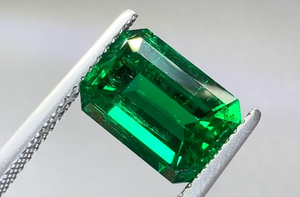 2.99ct Gubelin Certified Old World Muzo Colombian Emerald Ring with D Flawless Diamonds set in 18K Yellow Gold