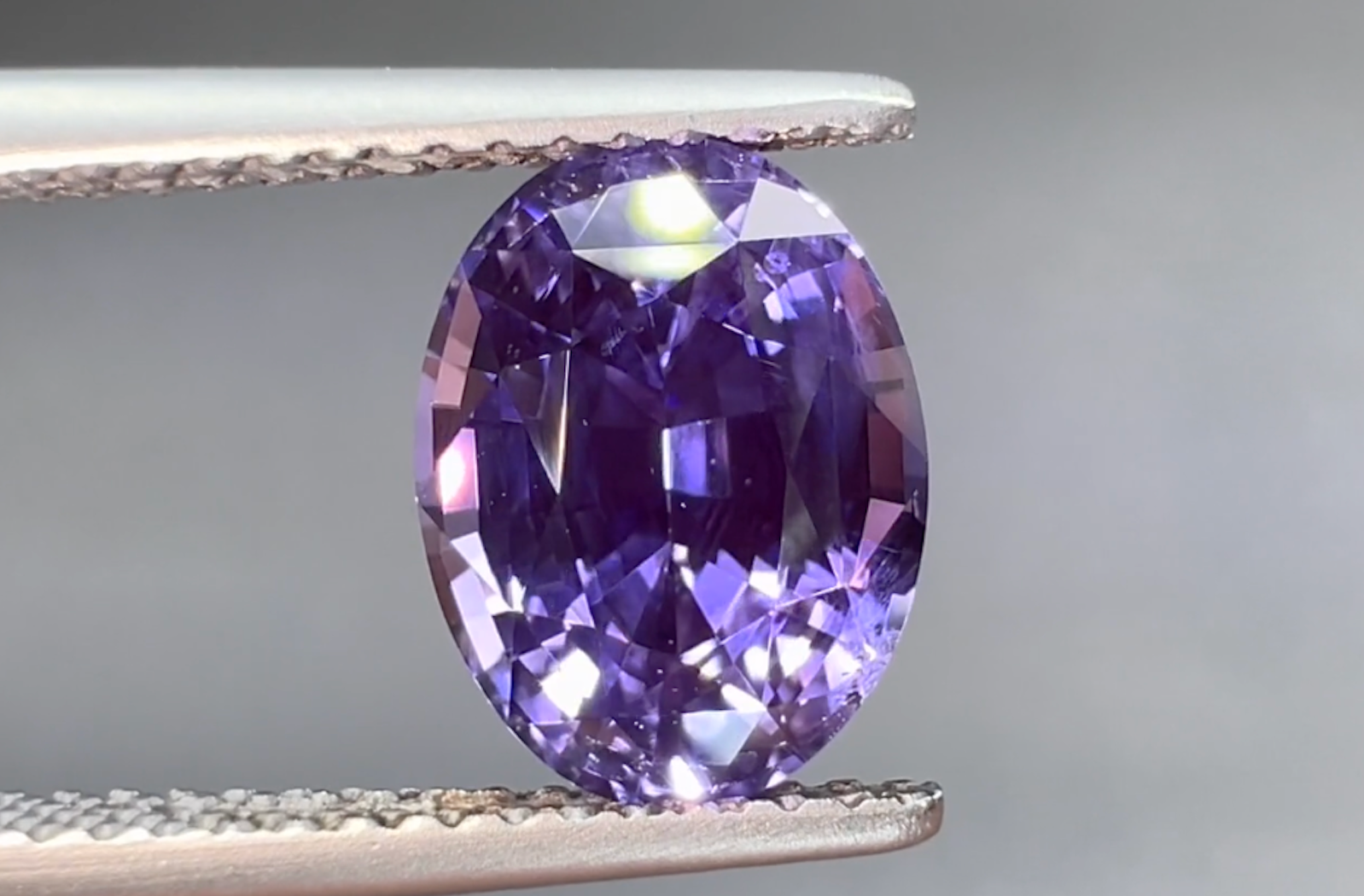 3.12ct Loupe Clean Unheated Lavender Sapphire Ring with D Flawless Diamonds set in 18K White Gold