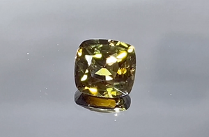 2.02ct Loupe Clean Alexandrite Ring with D Flawless Diamonds set in 18K Yellow Gold