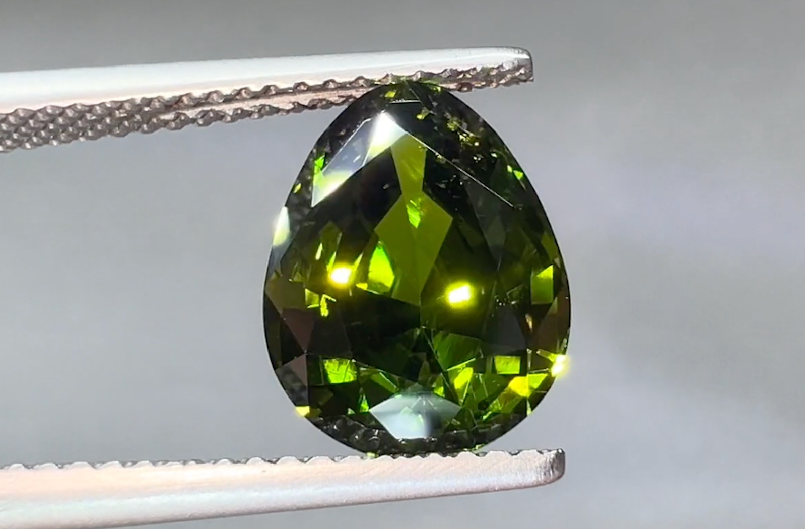 4.21ct Loope Clean Namibian Demantoid Ring with D Flawless Diamonds set in 18K Yellow Gold