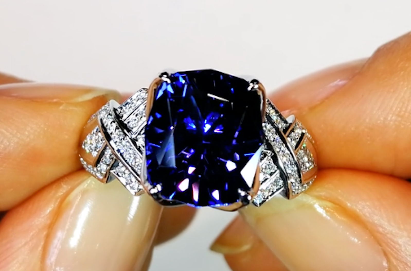 5.94ct Tanzanite Ring with D Flawless Diamonds set in Platinum
