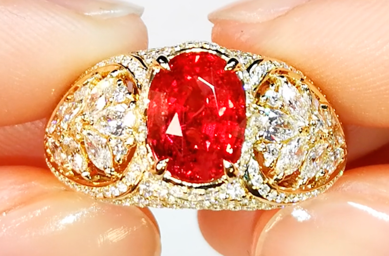 3.90ct Neon Jedi Spinel Ring with D Flawless Diamonds set in 18K Yellow Gold