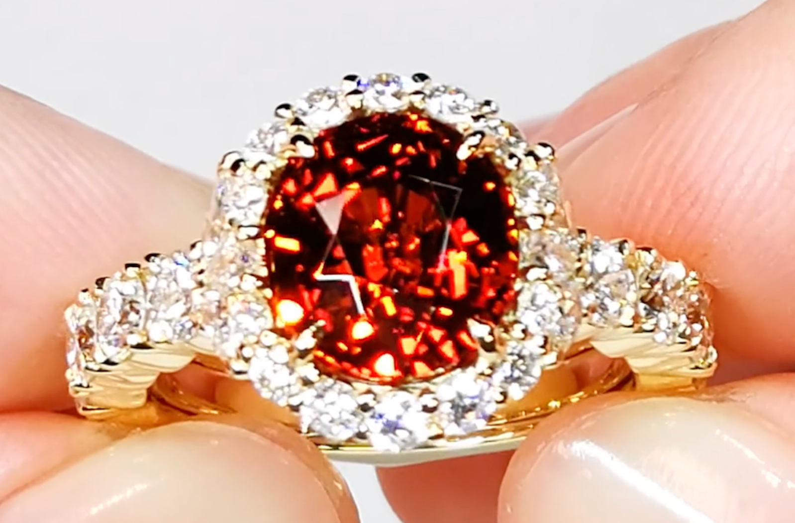 5.06ct Mandarin Garnet Ring with D Flawless Diamonds set in 18K Yellow Gold
