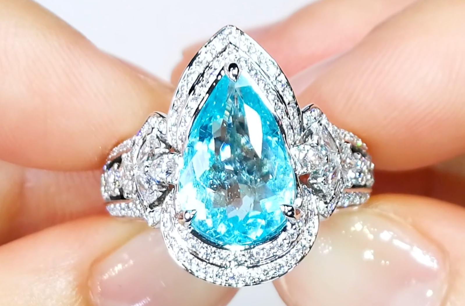 4.55ct Neon Paraiba Tourmaline Ring with D Flawless Diamonds set in 18K White Gold