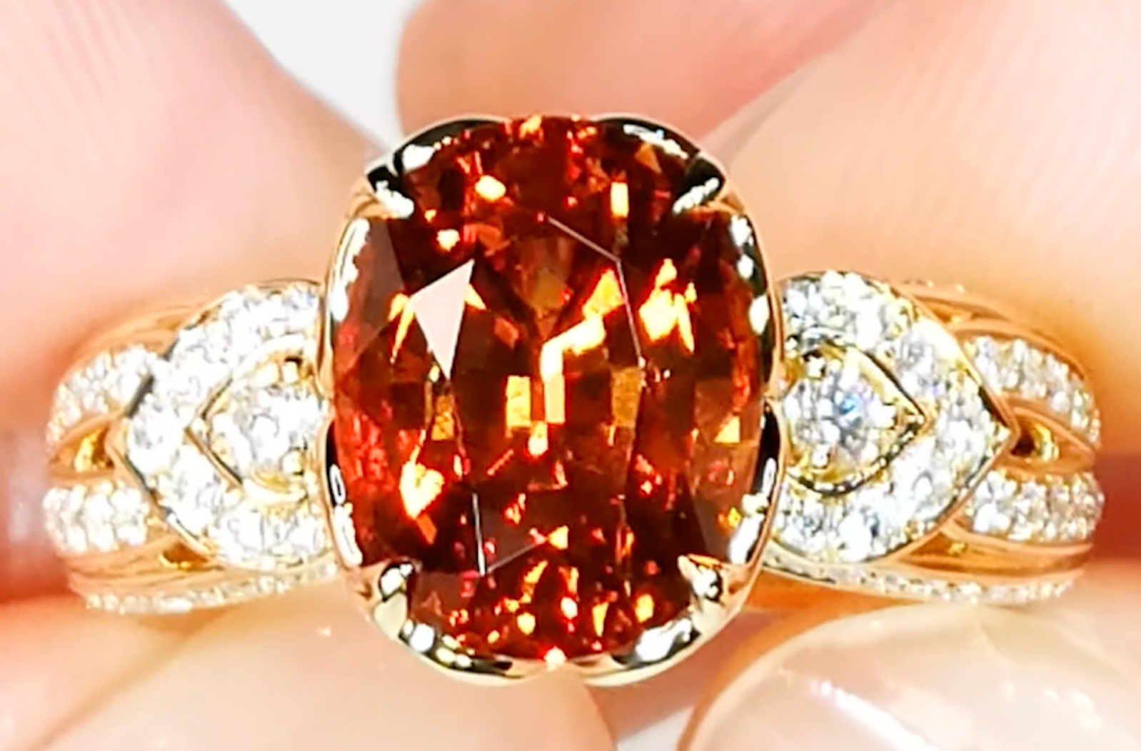 5.19ct Mandarin Garnet Ring with D Flawless Diamonds set in 18K Yellow Gold