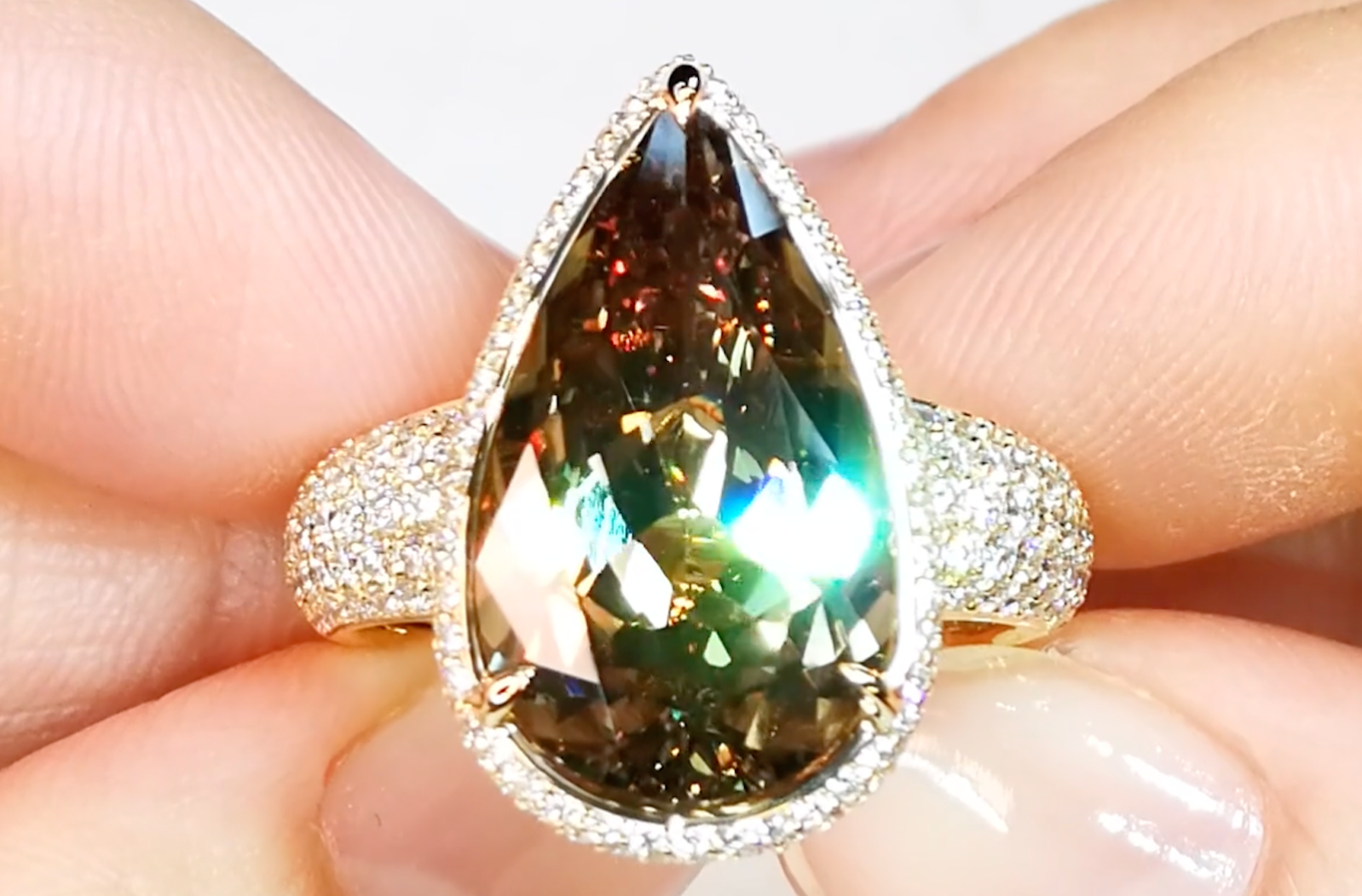 9.72ct Zultanite Ring with D Flawless Diamonds set in 18K Yellow Gold