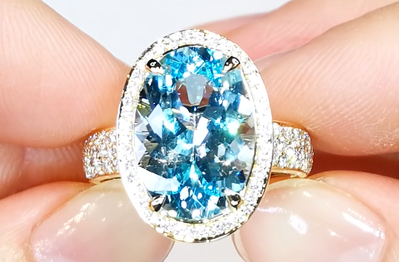 6.65ct Neon Apatite Ring with D Flawless Diamonds set in 18K Yellow Gold