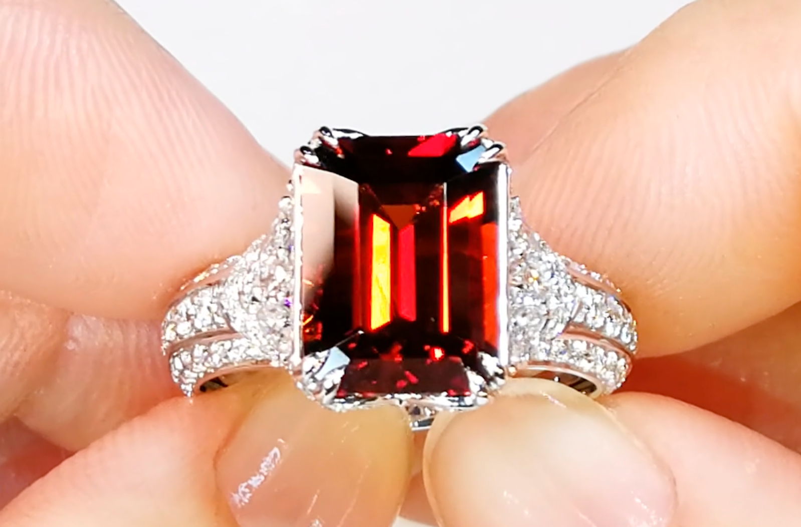5.53ct Mandarin Garnet Ring with D Flawless Diamonds set in 18K White Gold