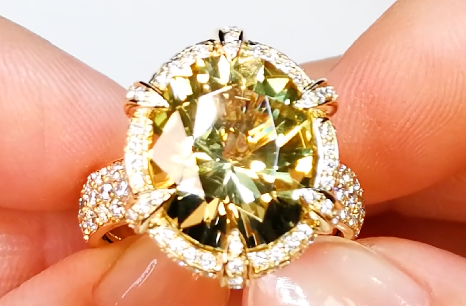 9.21ct Canary Yellow Apatite Ring with D Flawless Diamonds set in 18K Yellow Gold