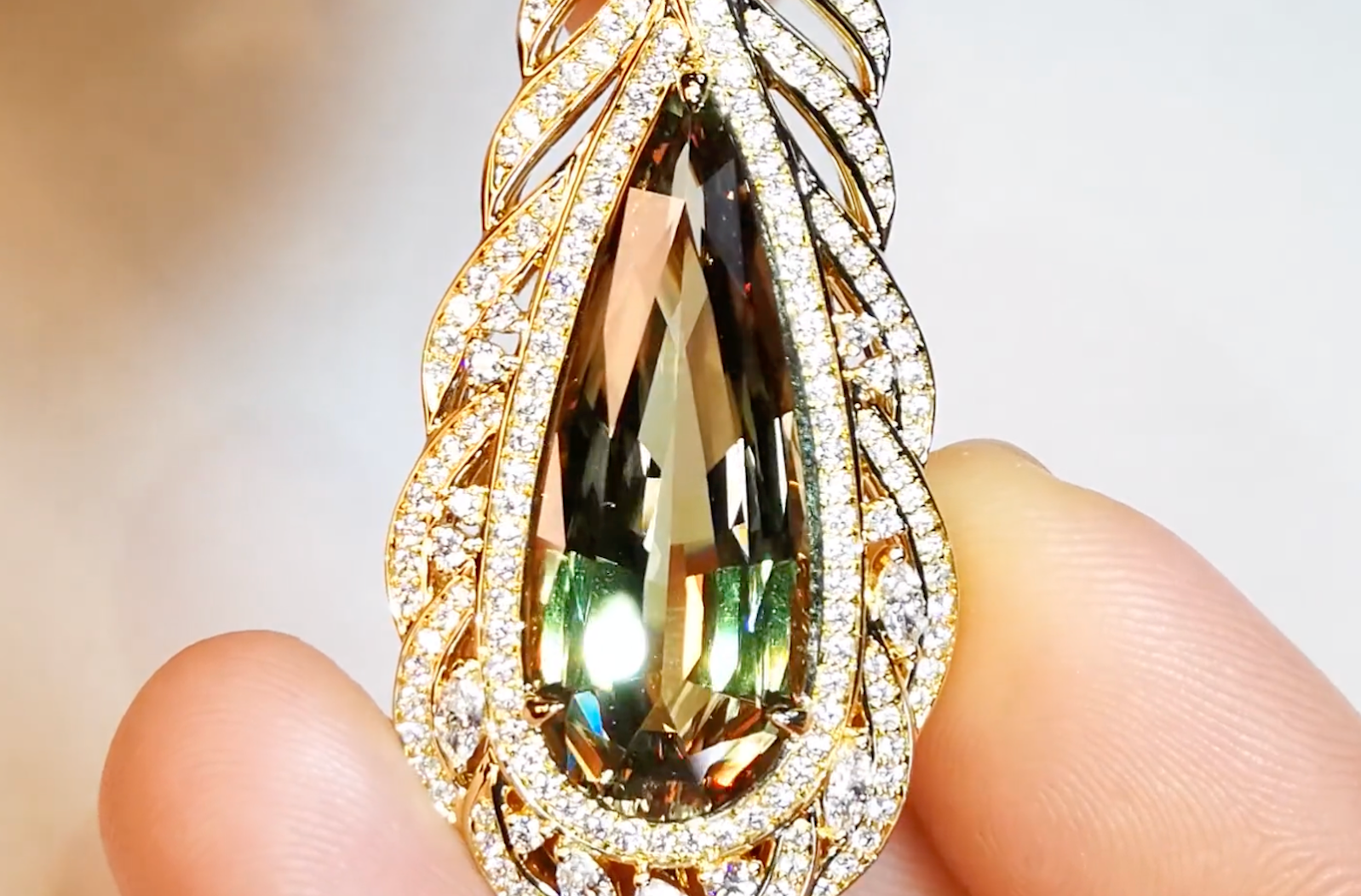 10.66ct Zultanite Necklace with D Flawless Diamonds set in 18K Yellow Gold
