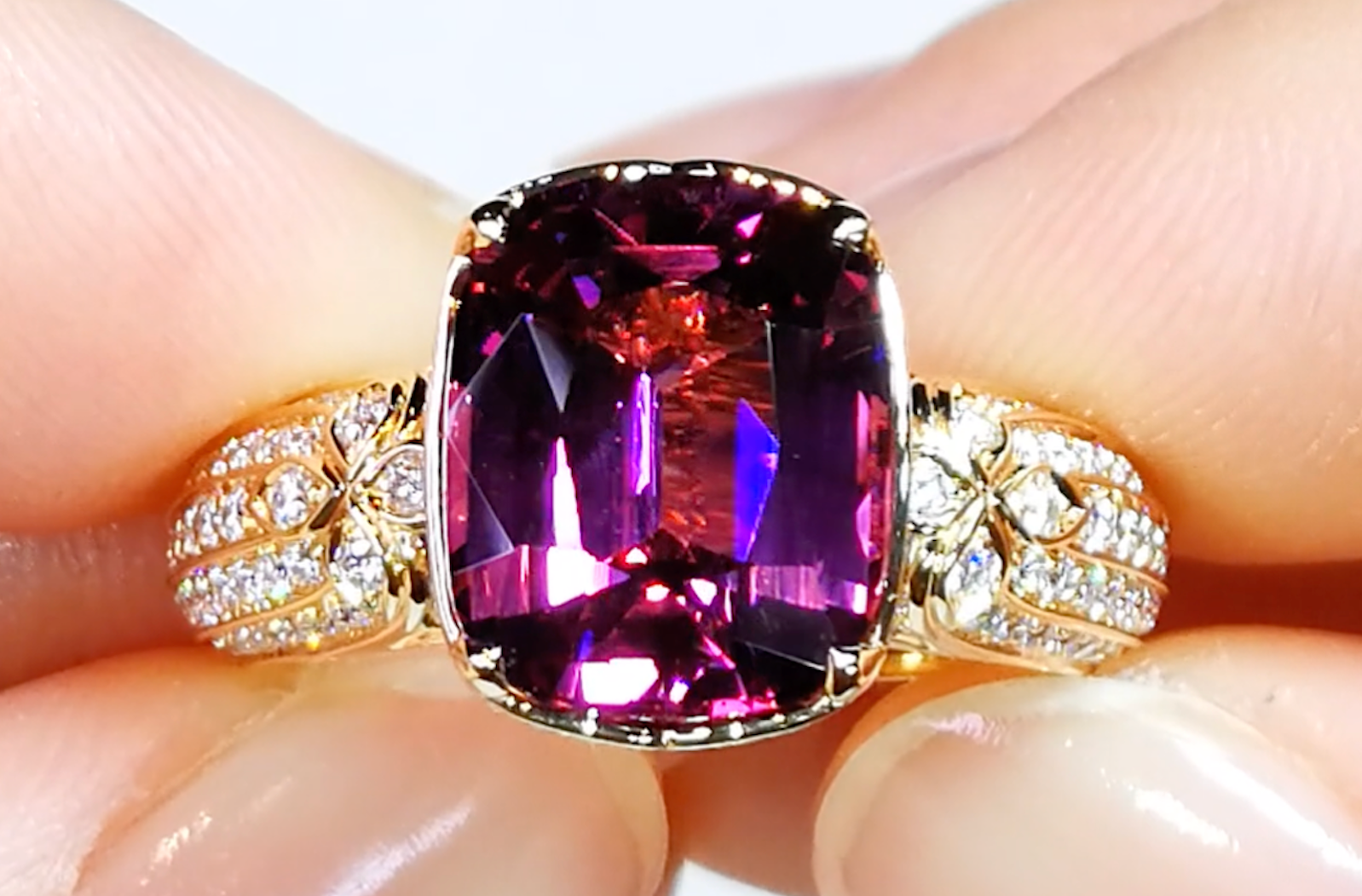 6.45ct Magenta Garnet Ring with D Flawless Diamonds set in 18K Yellow Gold