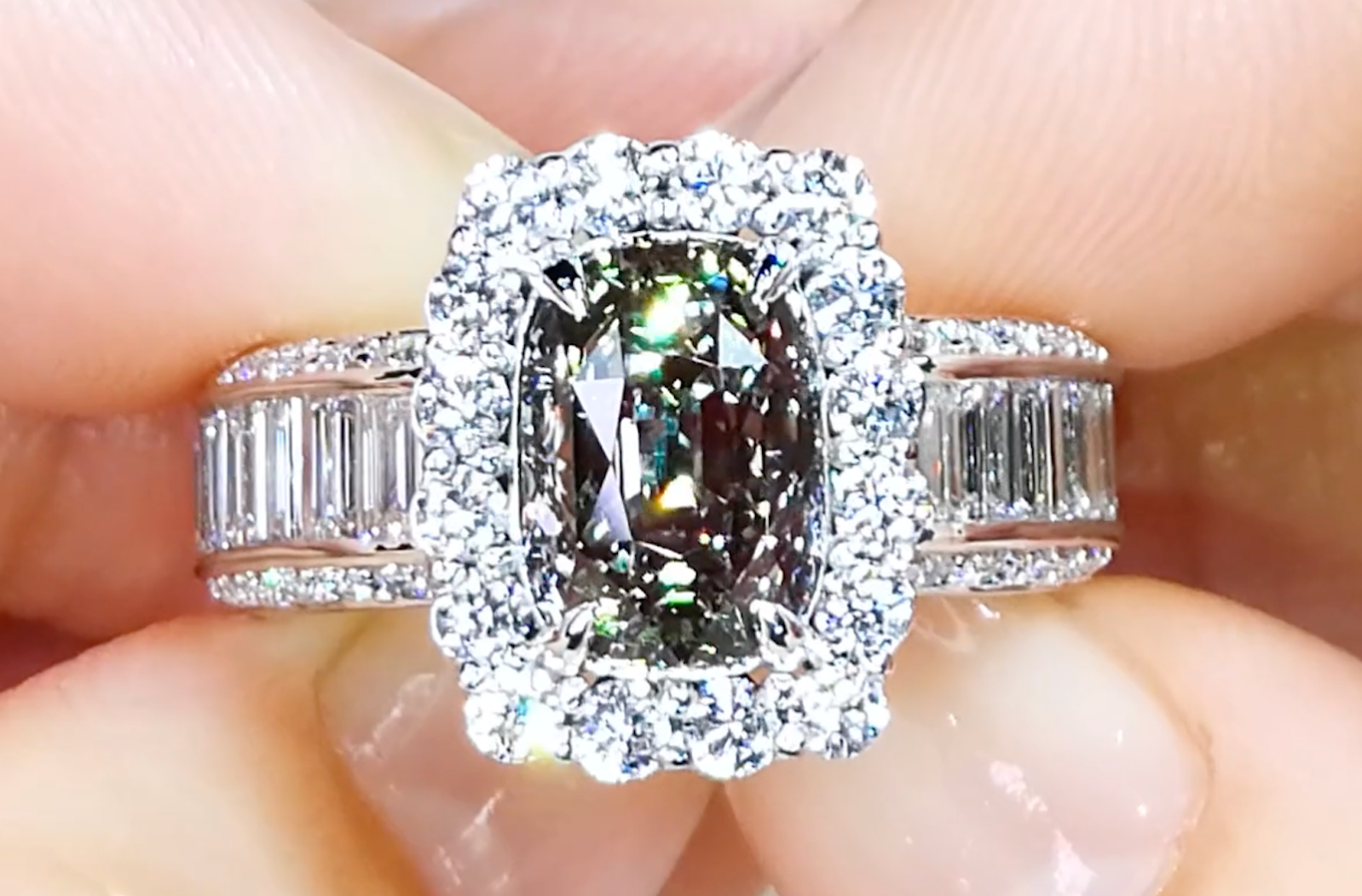 4.14ct 100% Green To Purple Alexandrite Ring with D Flawless Diamonds set in 18K White Gold