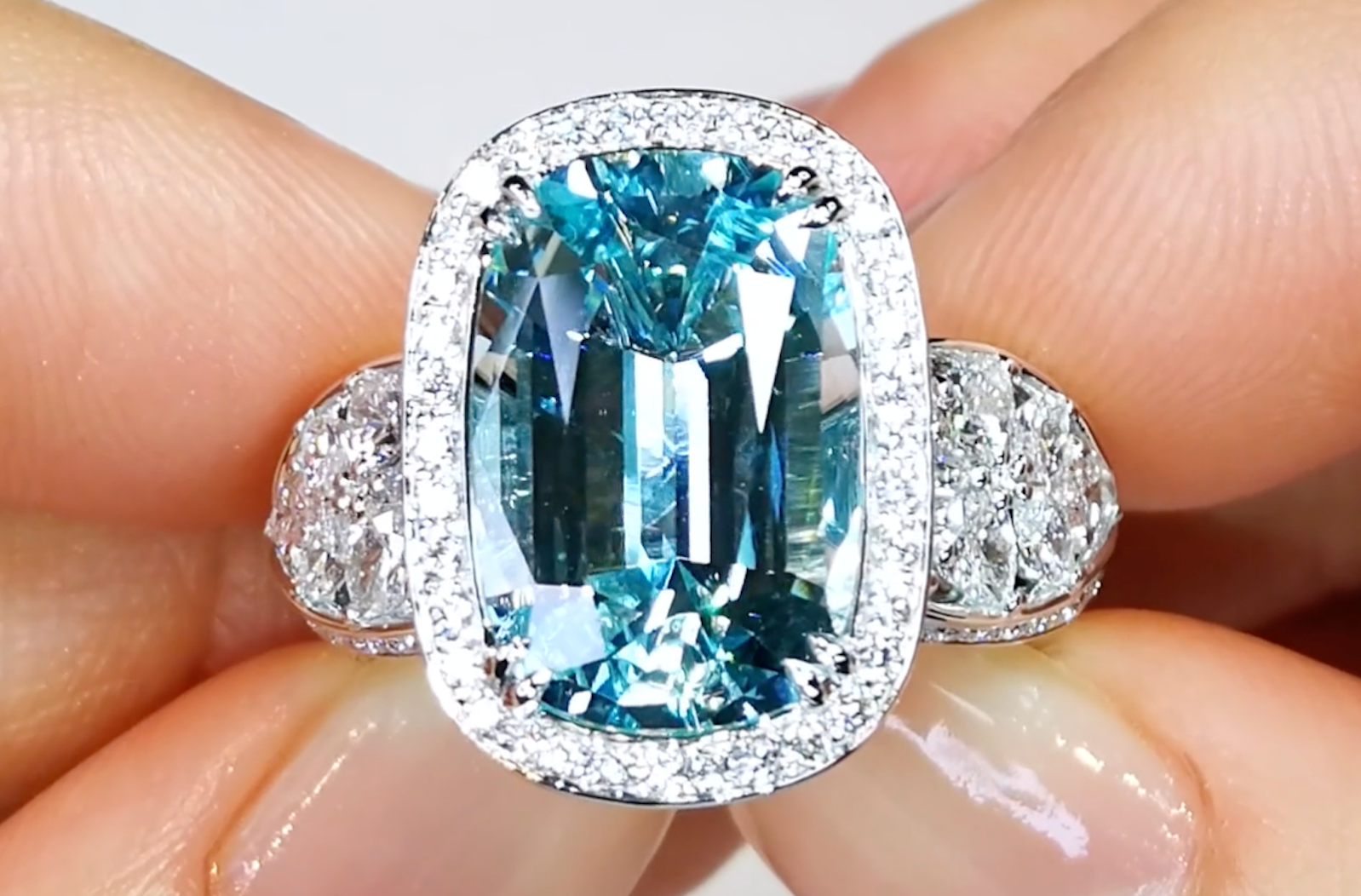 6ct Unheated Baby Lumina Flawless Paraiba Tourmaline Ring with D Flawless Diamonds set in 18K White Gold