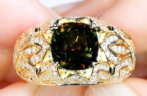 4.14ct 100% Change Alexandrite Ring with D Flawless Diamonds set in 18K Yellow Gold