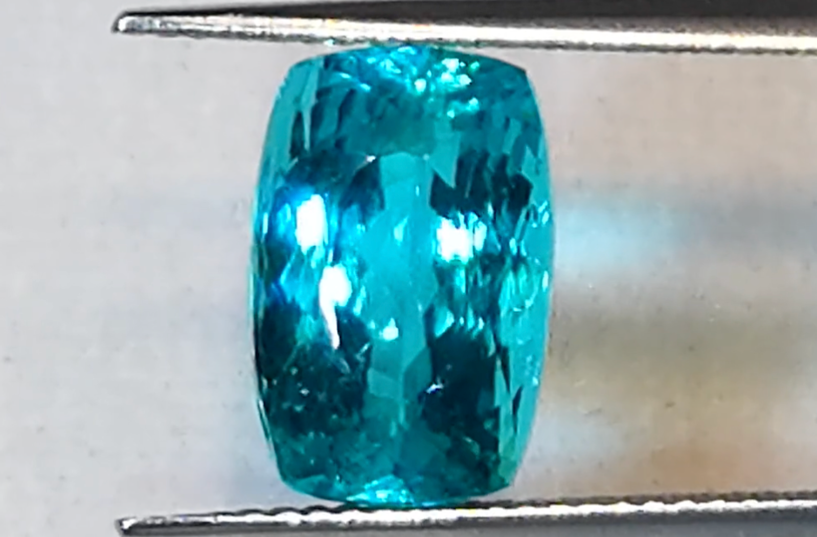 7.08ct The Kat Florence Azzurra Paraiba Tourmaline Ring with D Flawless Diamonds set in 18K White Gold
