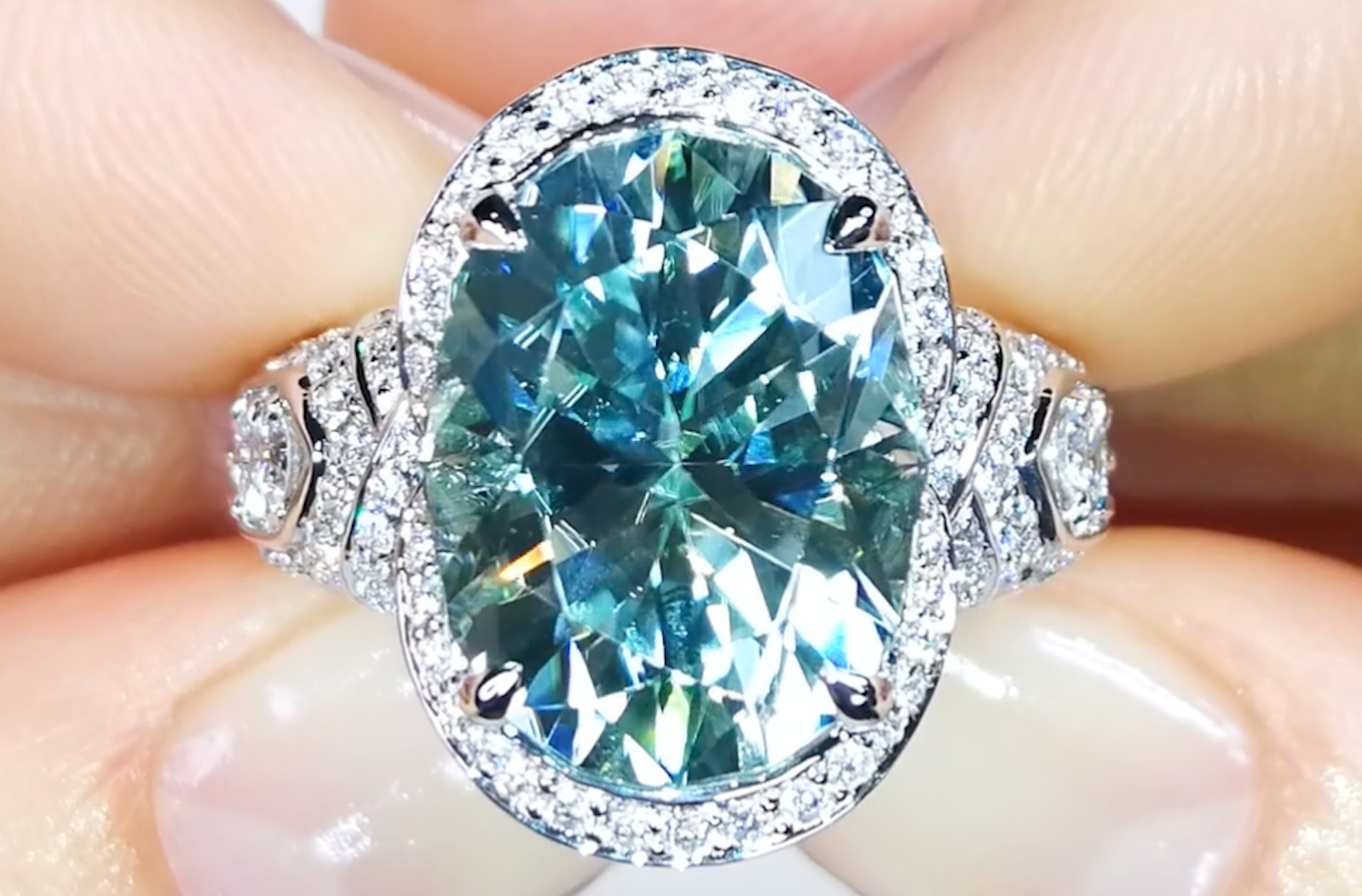 9.89ct Unheated Paraiba Tourmaline Ring with D Flawless Diamonds set in 18K White Gold