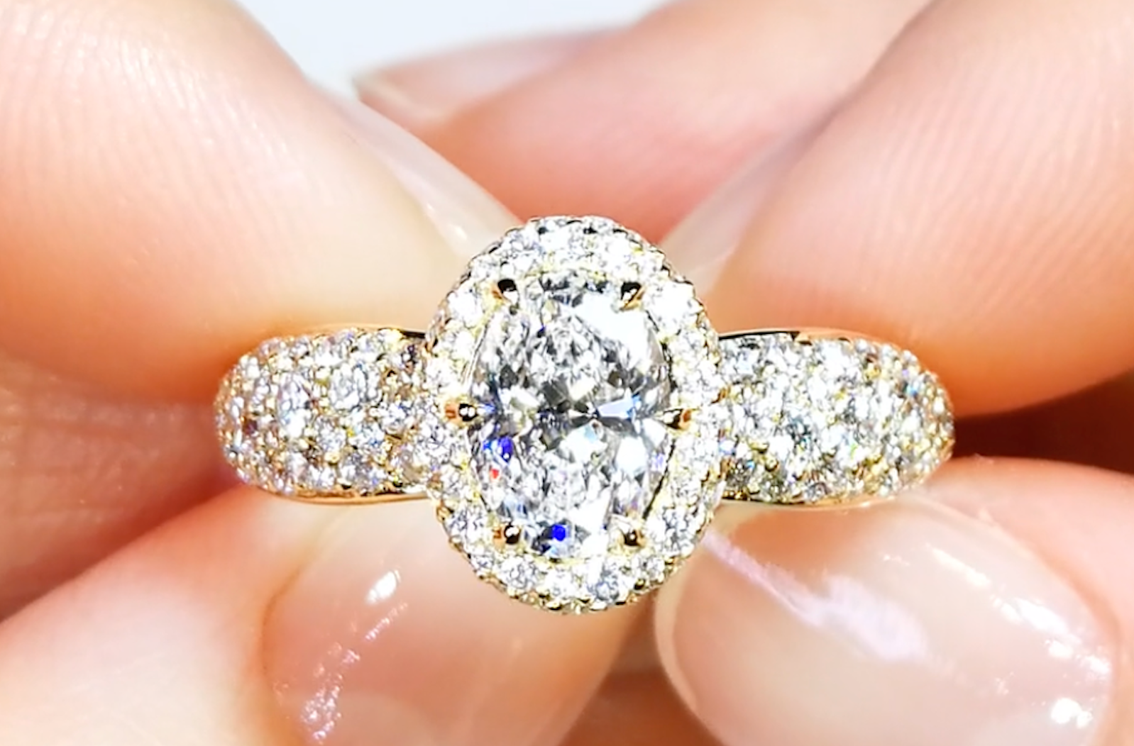 1.01ct D Flawless Golconda Diamond Ring with D Flawless Diamonds set in 18K Yellow Gold