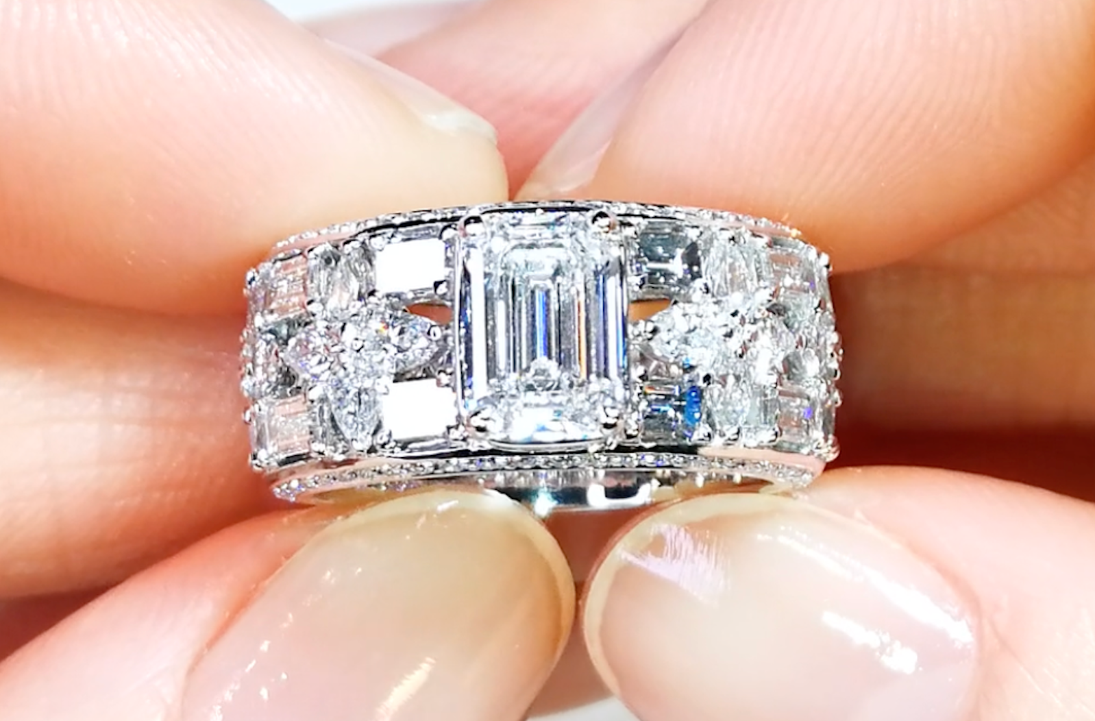 1.01ct D Flawless Golconda Diamond Ring with D Flawless Diamonds set in Platinum