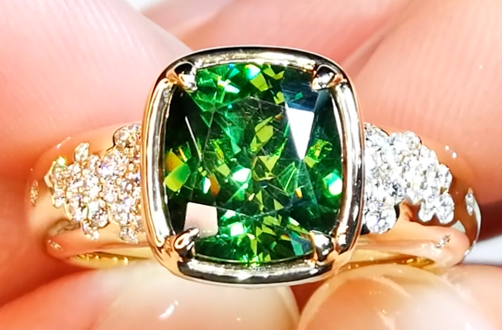3.55ct Bulgarian Sphalerite Ring with D Flawless Diamonds set in 18K Yellow Gold