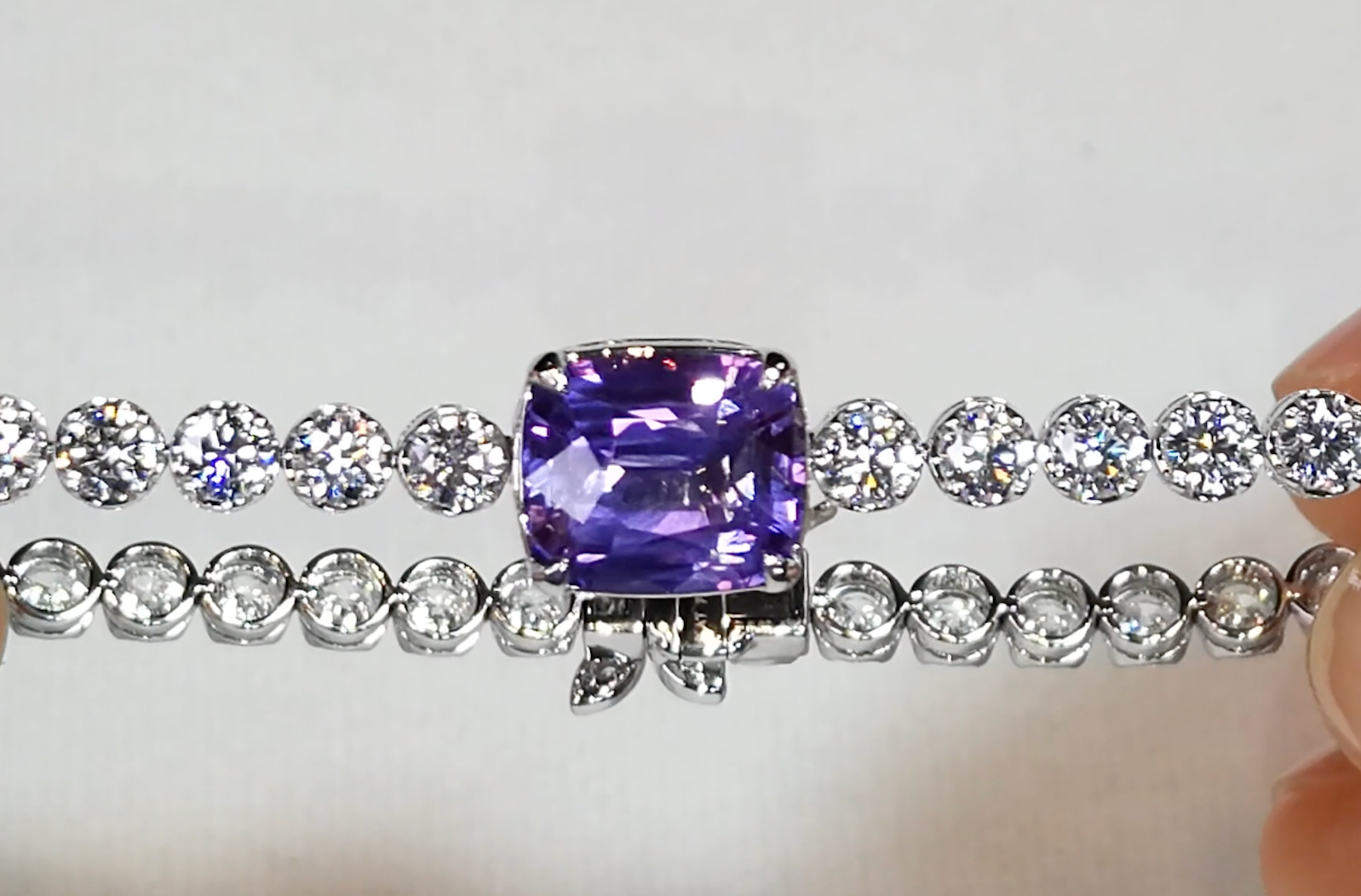 4.01ct Unheated Ceylon Lilac Sapphire Bracelet with D Flawless Diamonds set in 18K White Gold