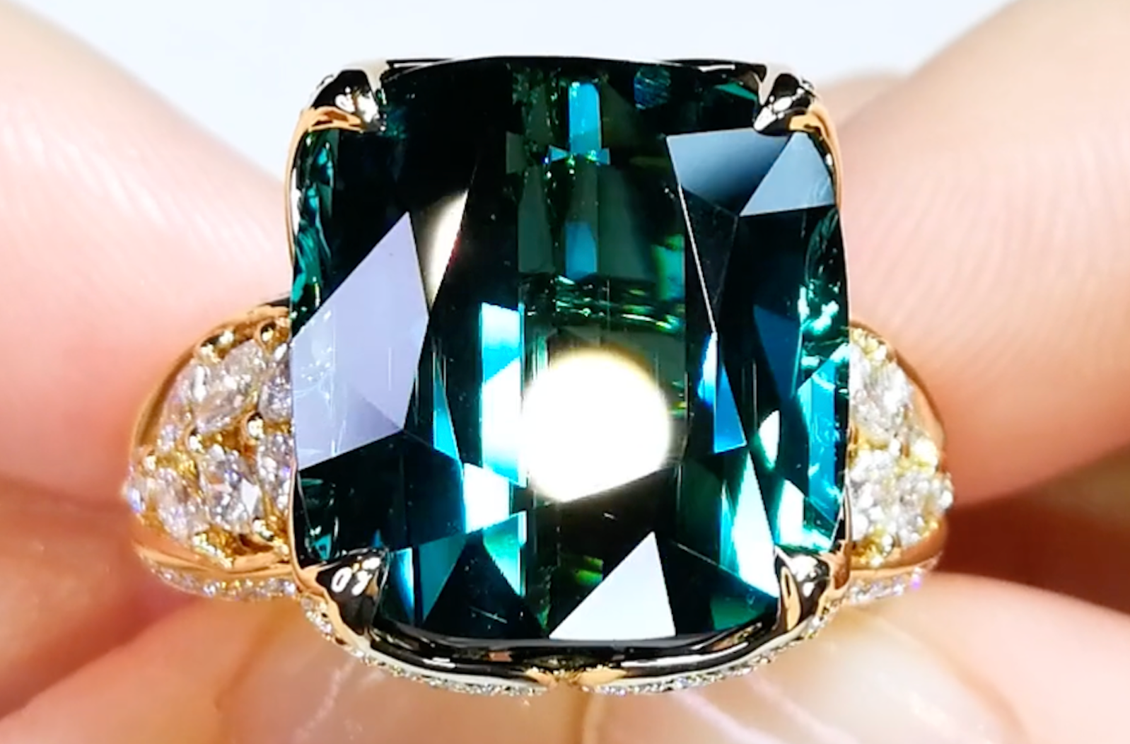 20.18ct Afghan Indicolite Ring with D Flawless Diamonds set in 18K Yellow Gold