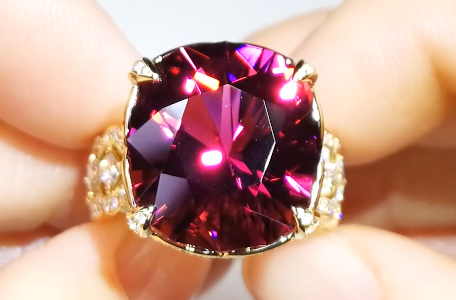 15.94ct Neon Titanium Rubellite Ring with D Flawless Diamonds set in 18K Yellow Gold