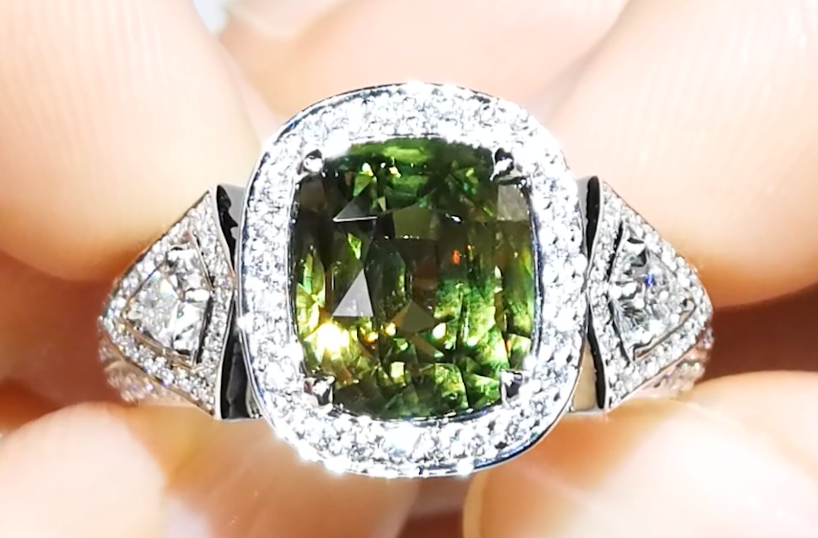 5.10ct Green To Pink Alexandrite Ring with D Flawless Diamonds set in Platinum