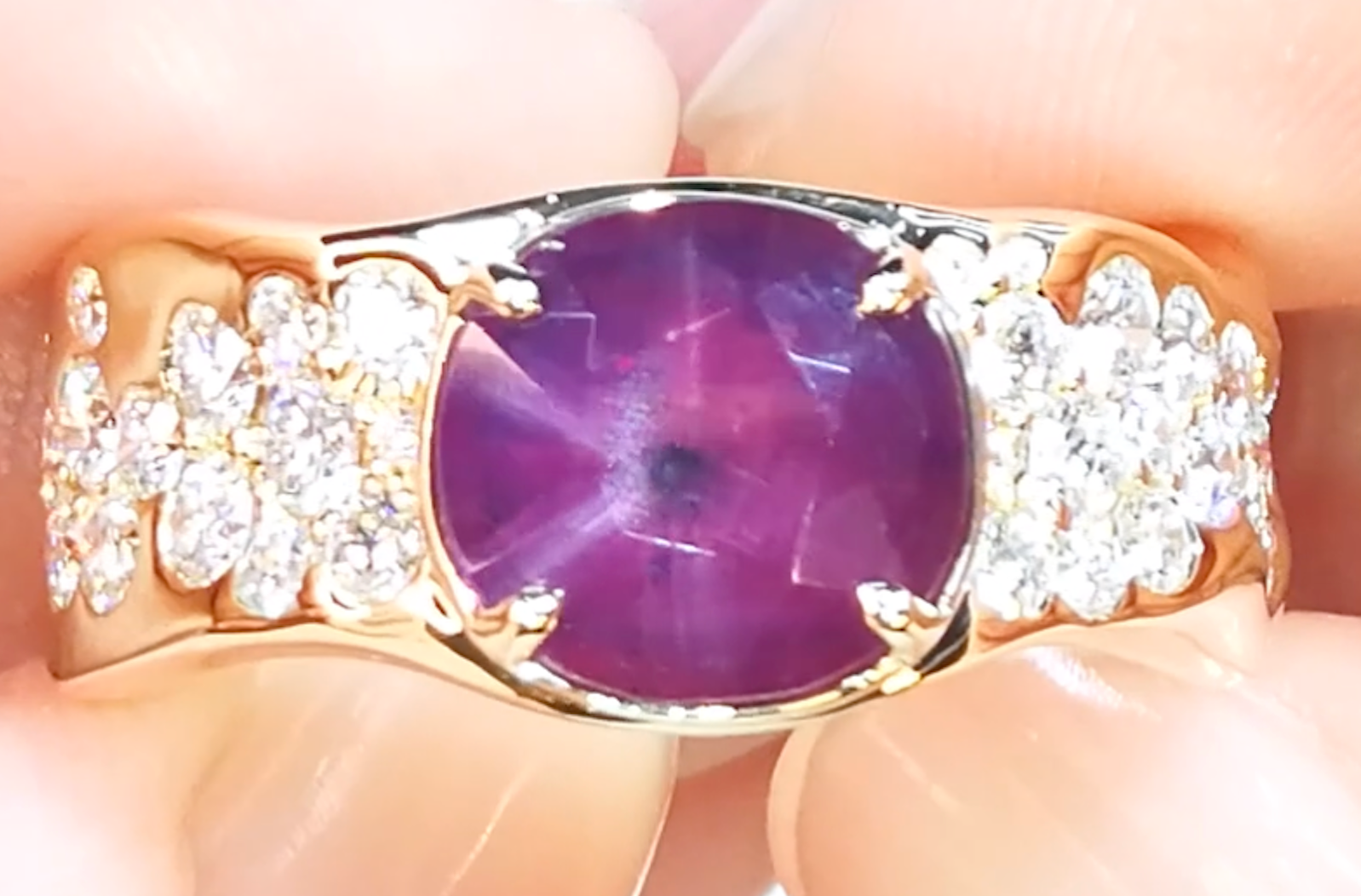 2.71ct Unheated Trapiche Kashmir Sapphire Ring with D Flawless Diamonds set in 18K Yellow Gold