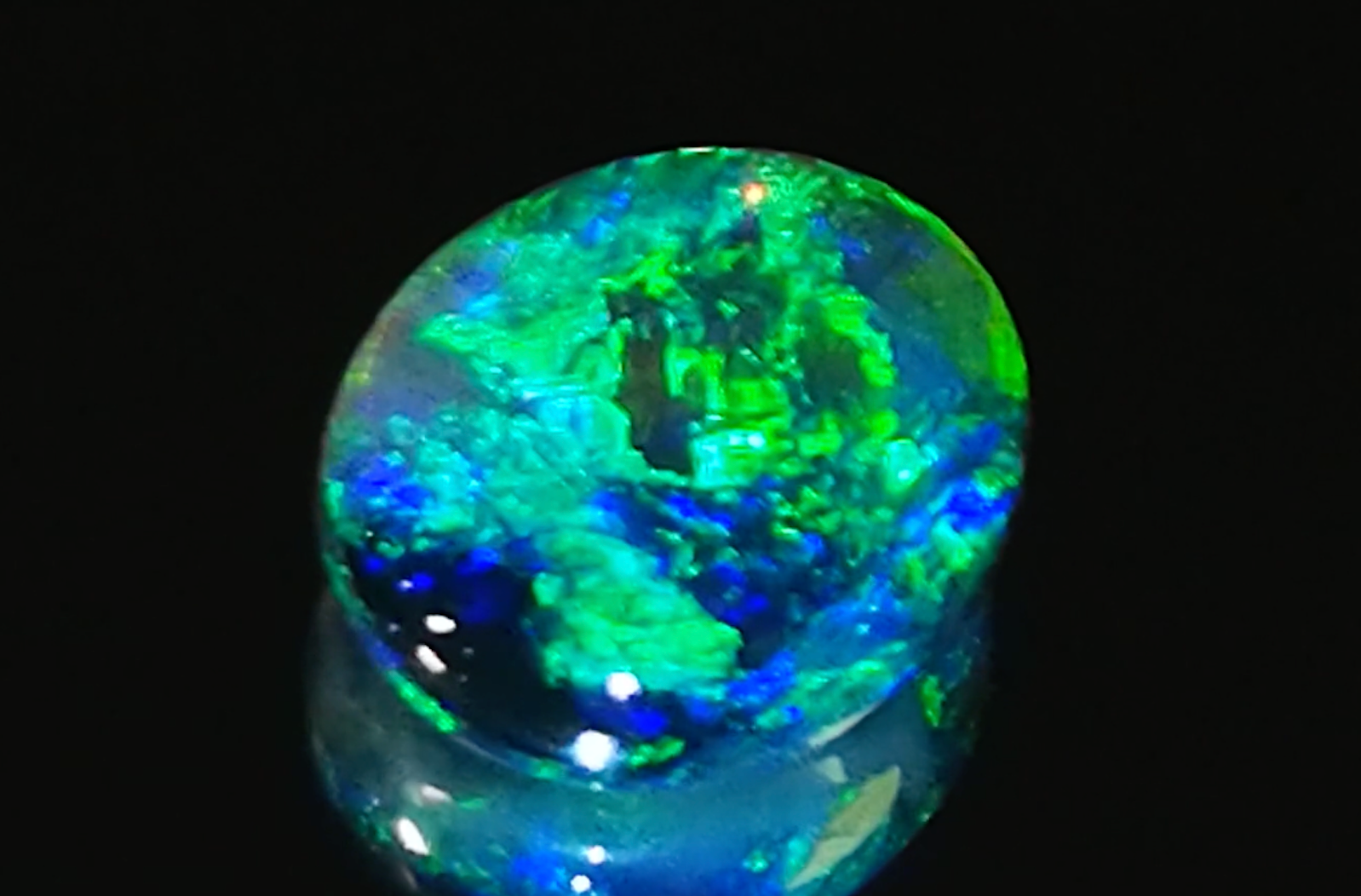6.97ct Lightning Ridge Black Opal Ring with D Flawless Diamonds set in 18K Yellow Gold