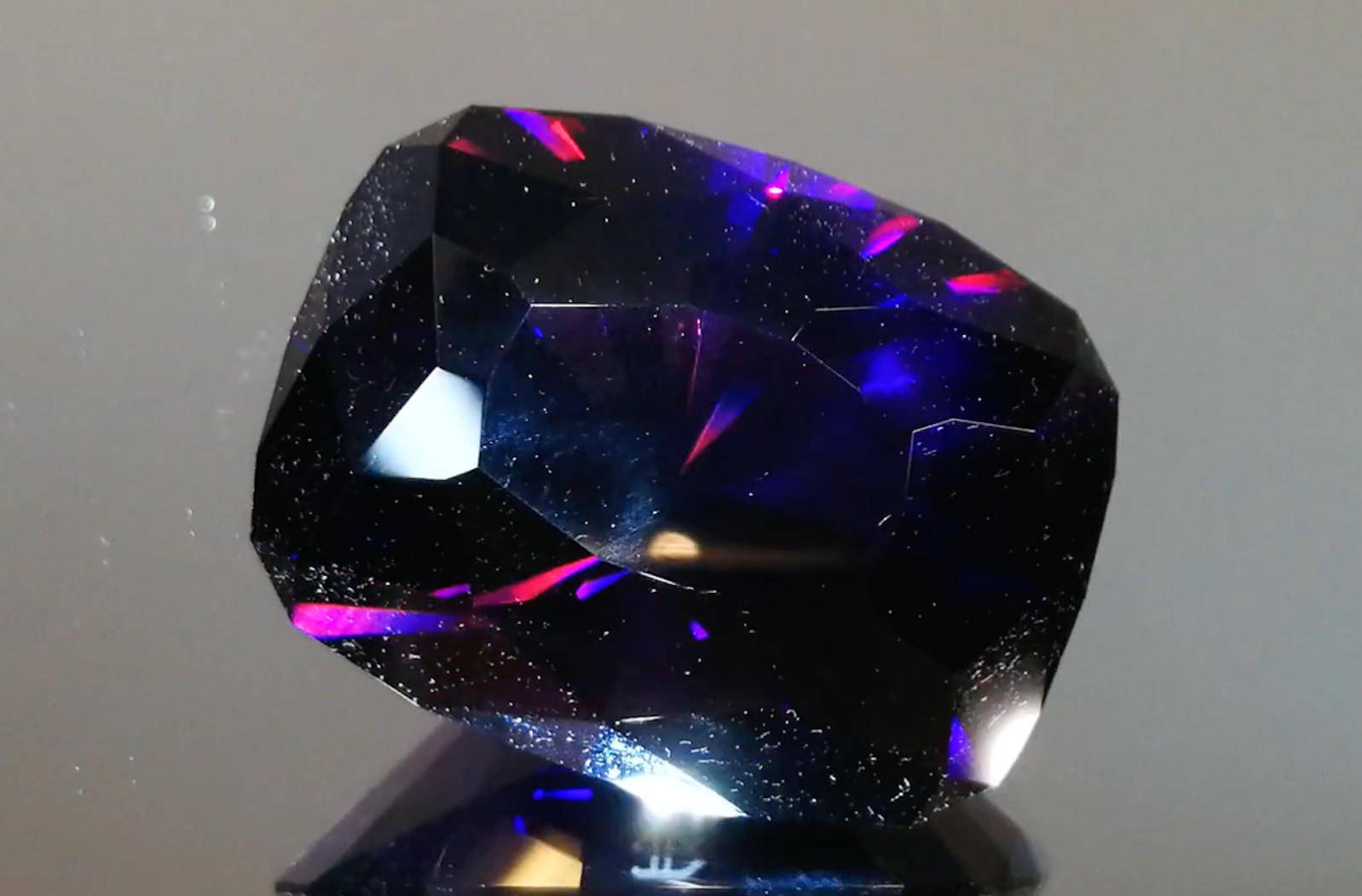 102.37ct Record Korean Blue Amethyst Necklace with D Flawless Diamonds set in 18K Yellow Gold