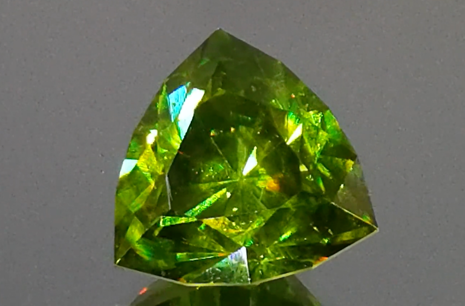 13.00ct Bulgarian Sphalerite Ring with D Flawless Diamonds set in 18K Yellow Gold