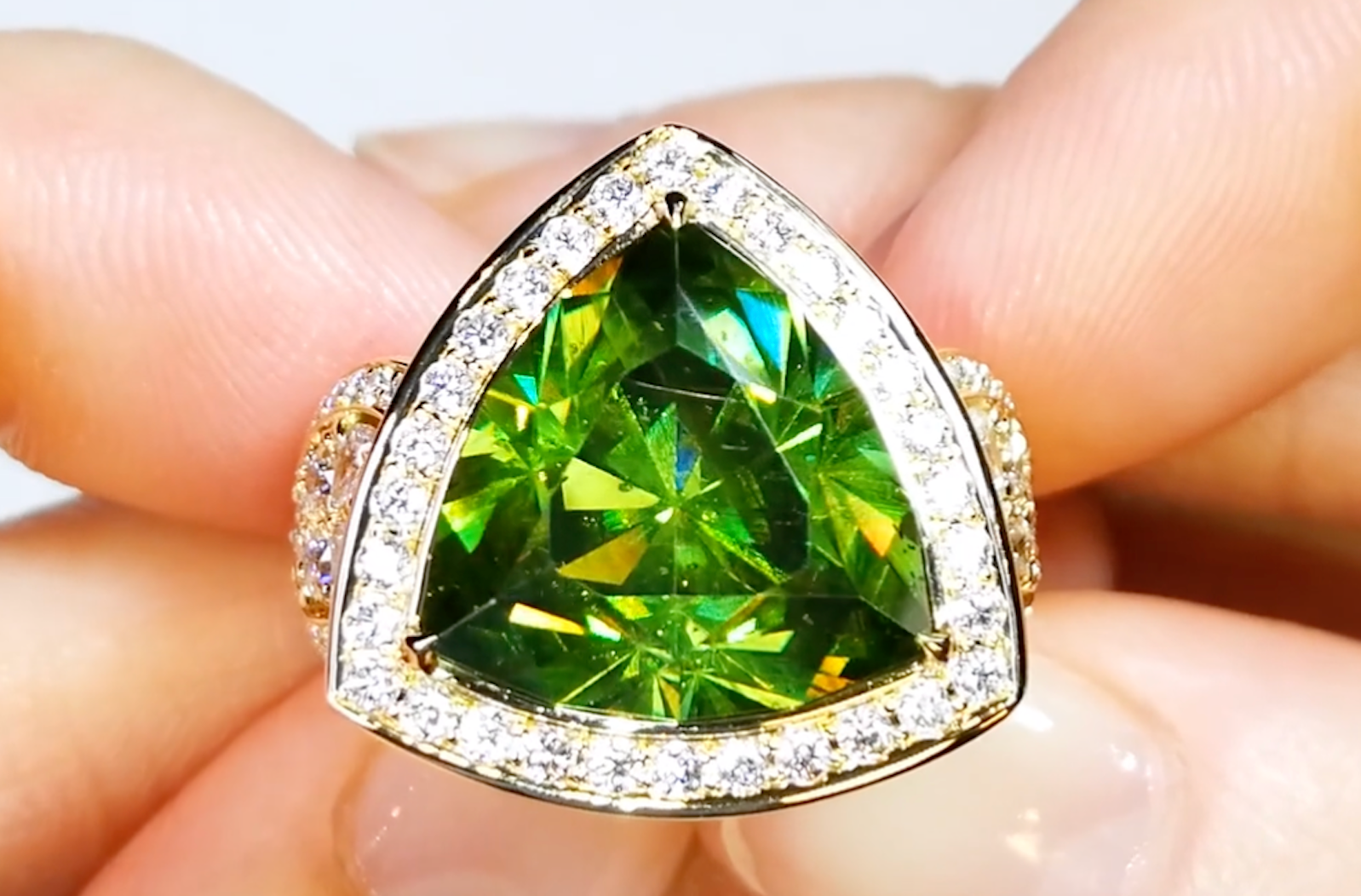 13.00ct Bulgarian Sphalerite Ring with D Flawless Diamonds set in 18K Yellow Gold
