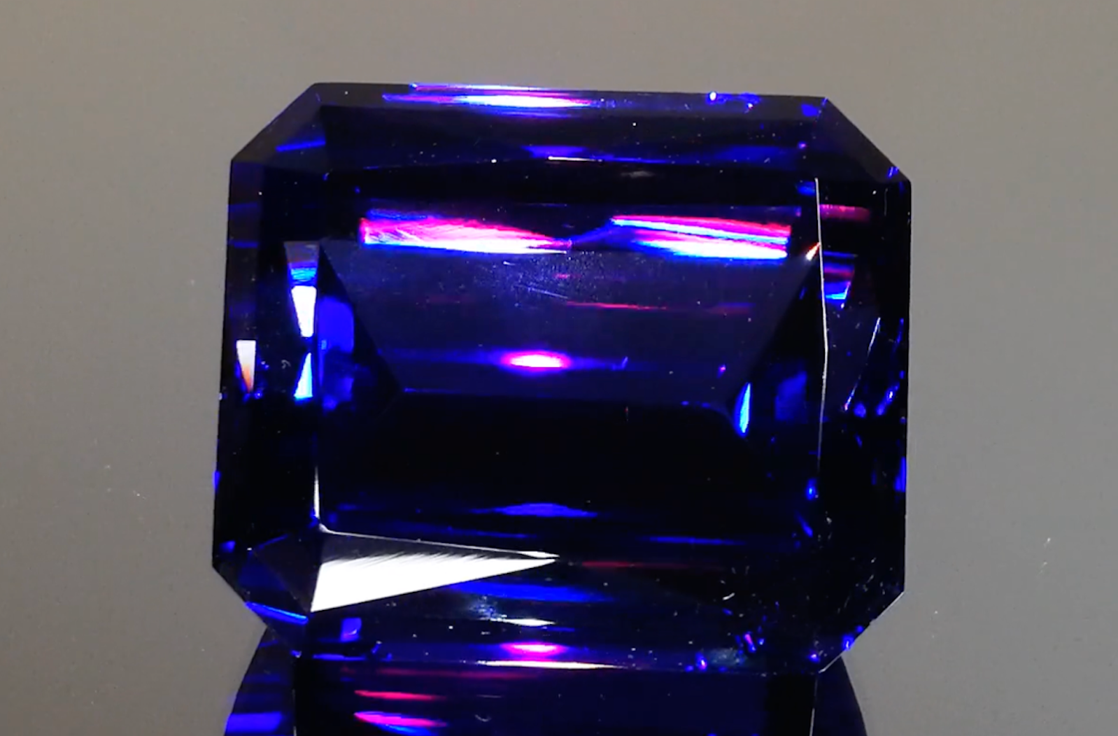 92.20ct Tanzanite Necklace with D Flawless Diamonds set in 18K Yellow Gold