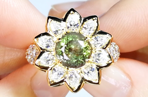 2.95ct Antique Russian Alexandrite Ring with D Flawless Diamonds set in 18K Yellow Gold