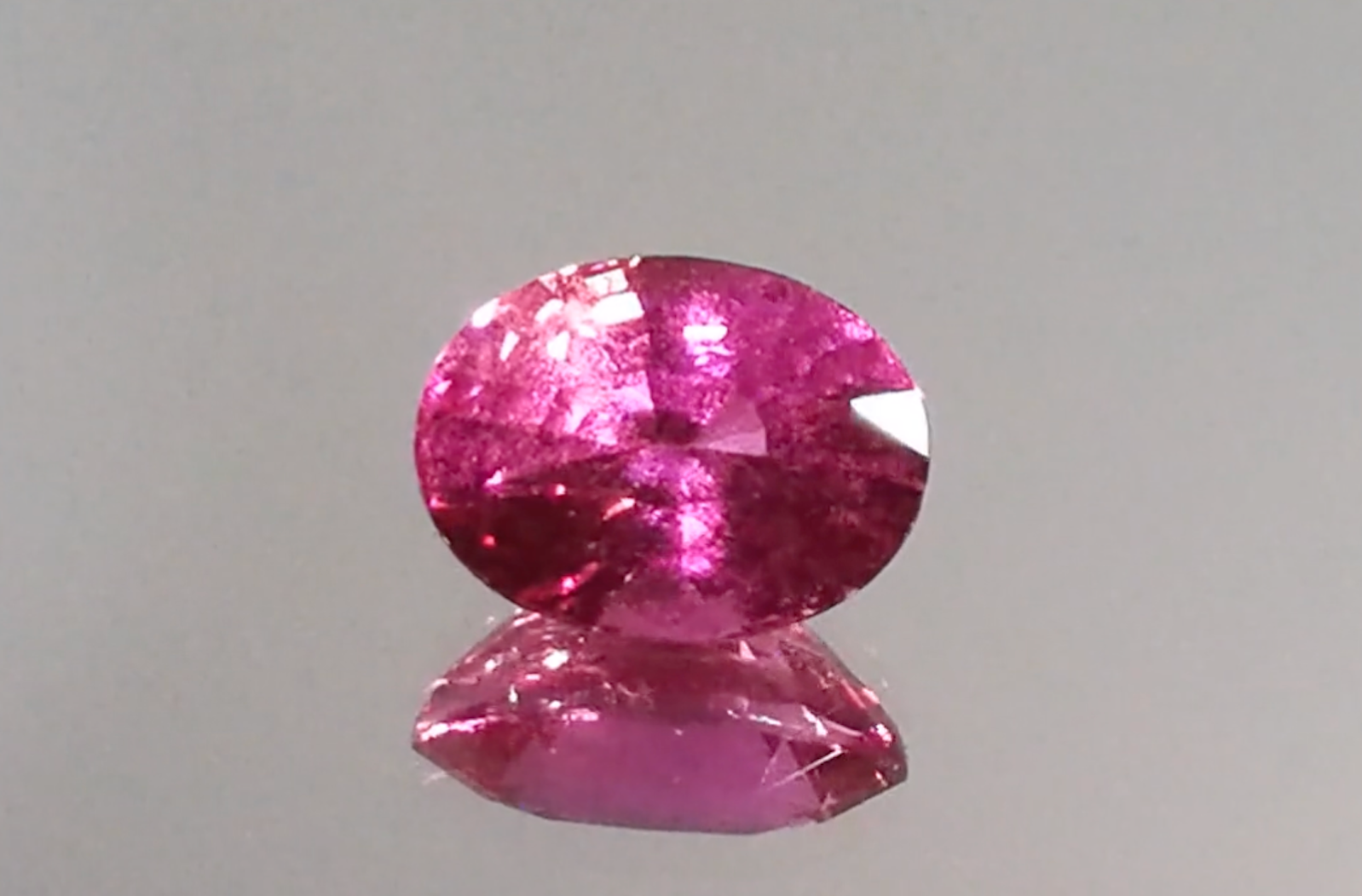 4.00ct Unheated Vivid Pink Sapphire Ring with D Flawless Diamonds set in 18K White Gold