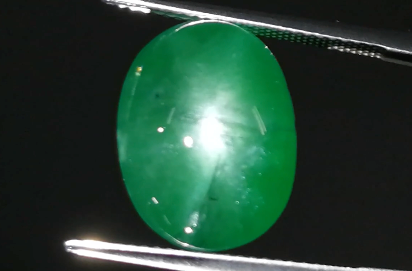 14.67ct Record Star Emerald Ring with D Flawless Diamonds set in 18K Yellow Gold