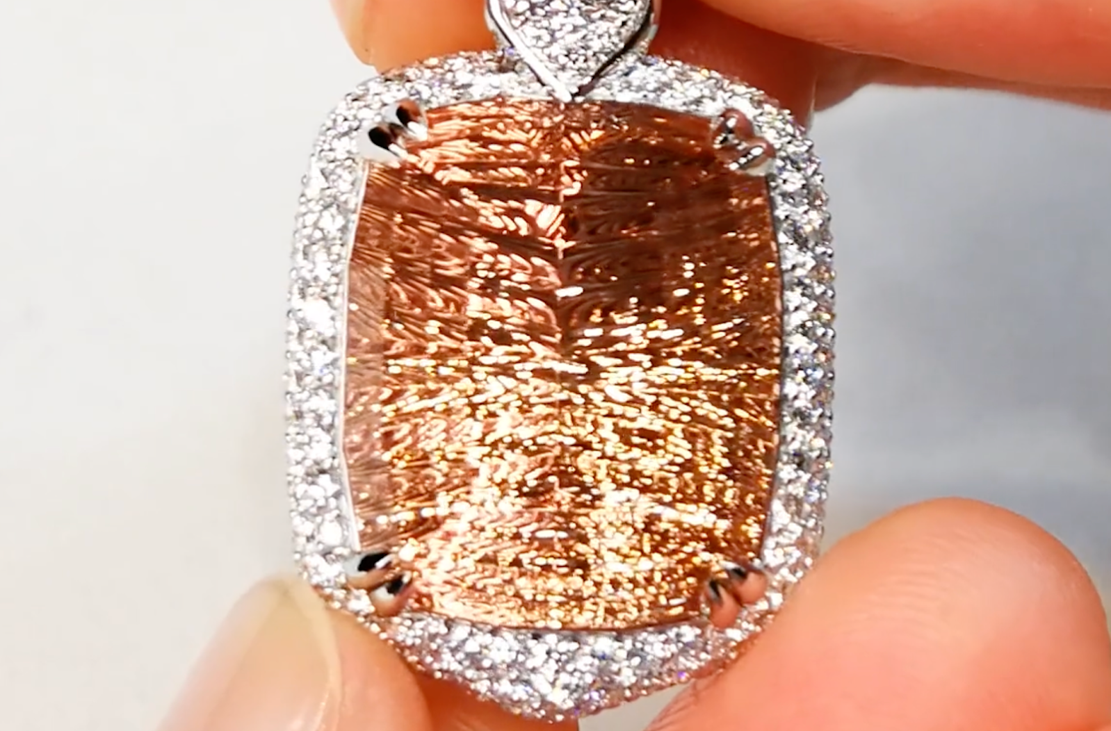 29.40ct Nigerian Bi Color Morganite Necklace with D Flawless Diamonds set in 18K White Gold