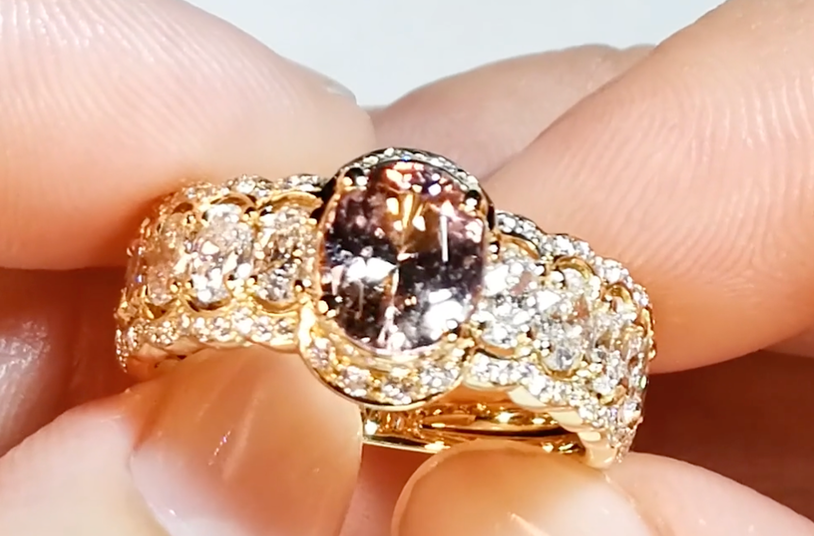 1.33ct Pink Tanzanite Ring with D Flawless Diamonds set in 18K Yellow Gold