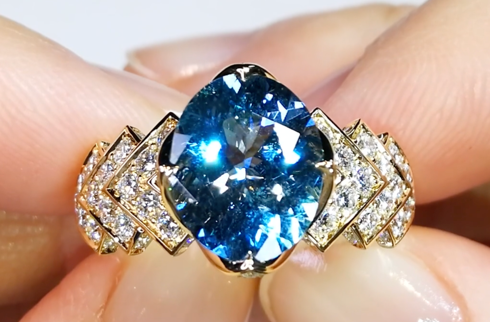 3.05ct Tatu Brazilian Aquamarine Ring with D Flawless Diamonds set in 18K Yellow Gold