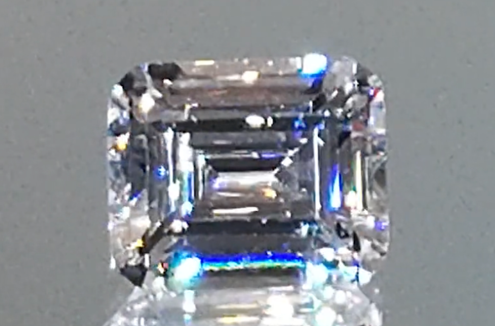 5.01ct D Flawless Golconda Diamond Ring with D Flawless Diamonds set in 18K Yellow Gold